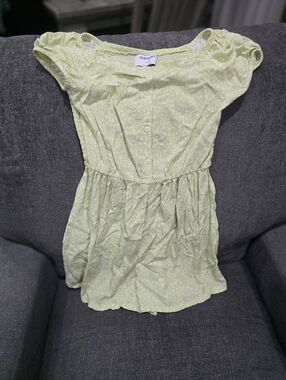 Old Navy Green Floral Button-Front Top